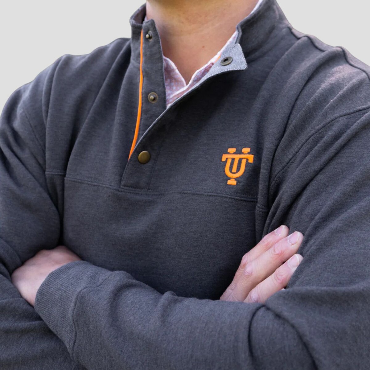 Interlocking UT Heritage Snap Pullo