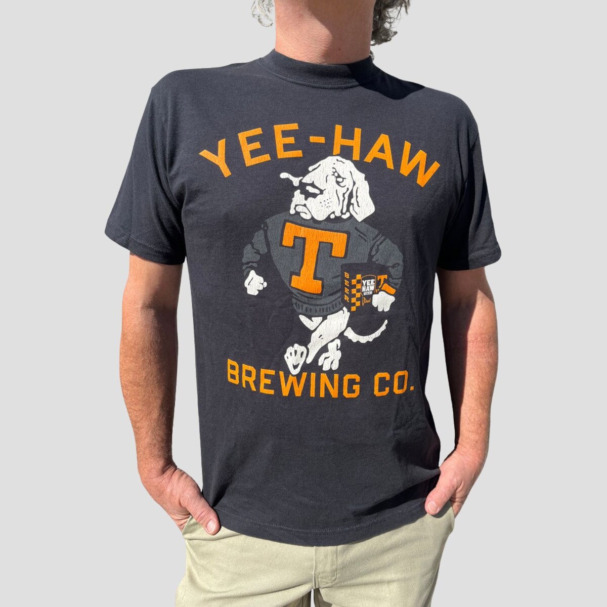 Yee-Haw Strutting Smokey Dark Mode